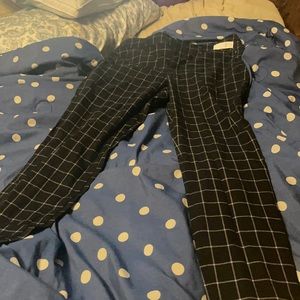 Women’s checkered jeggings